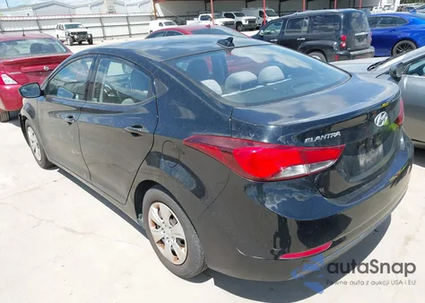 2016 Hyundai Elantra Se z USA, uszkodzony, nr VIN 5NPDH4AE4GH684687